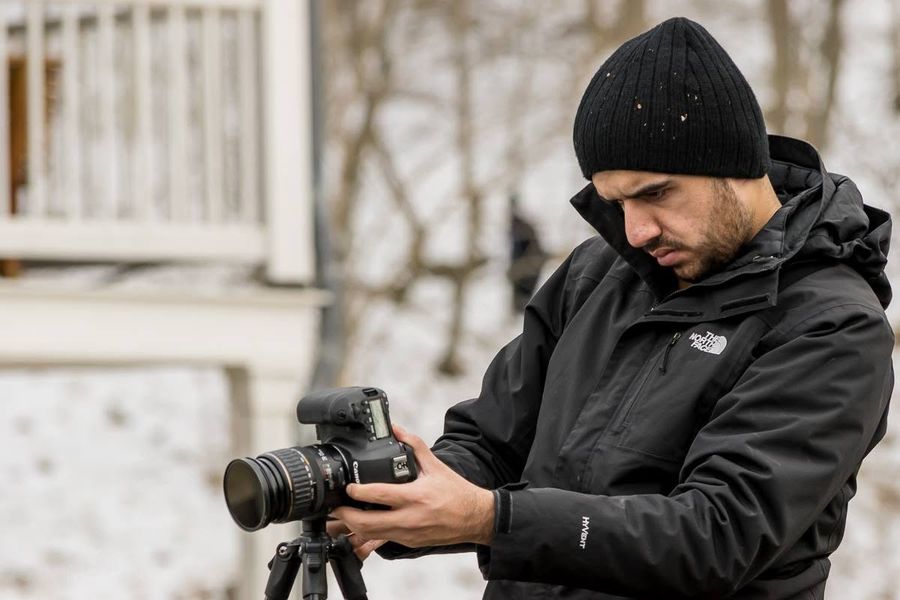 Jonas Mehmood at work as a photographer
